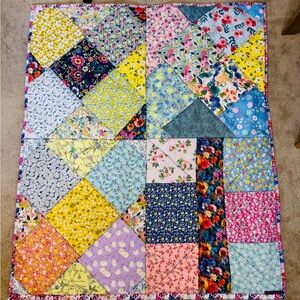 NEW Colorful Floral Patchwork Kids Quilt